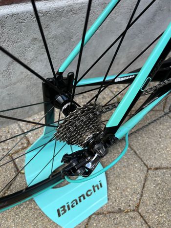 Used Bianchi Sempre pro Shimano Ultegra 2018 Road & Gravel — image 11 of 15
