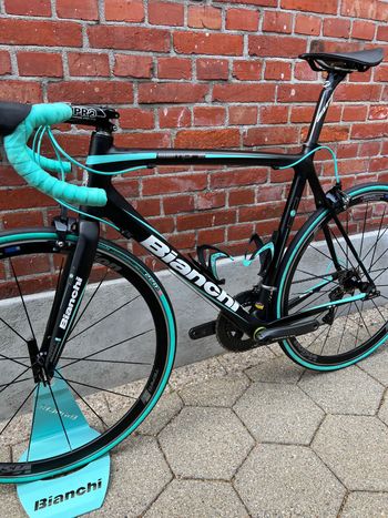 Used Bianchi Sempre pro Shimano Ultegra 2018 Road & Gravel — image 6 of 15