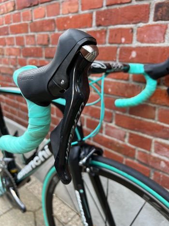 Used Bianchi Sempre pro Shimano Ultegra 2018 Road & Gravel — image 3 of 15