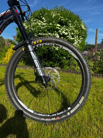 Used YT Industries Capra Shimano Deore 2015 Mountainbike, Rojo — image 12 of 19