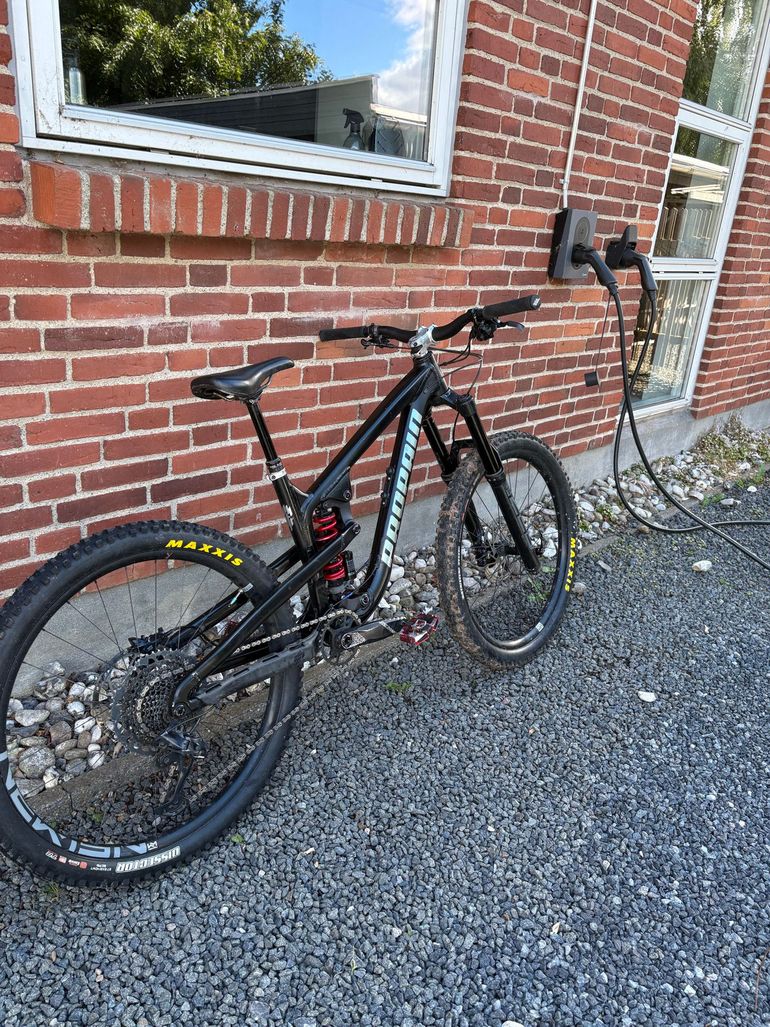 Gebrauchtes Propain SPINDRIFT 4 AL 27.5 Performance 2023 2023 Mountainbike, Schwarz, 27.5 — Bild 2 von 11