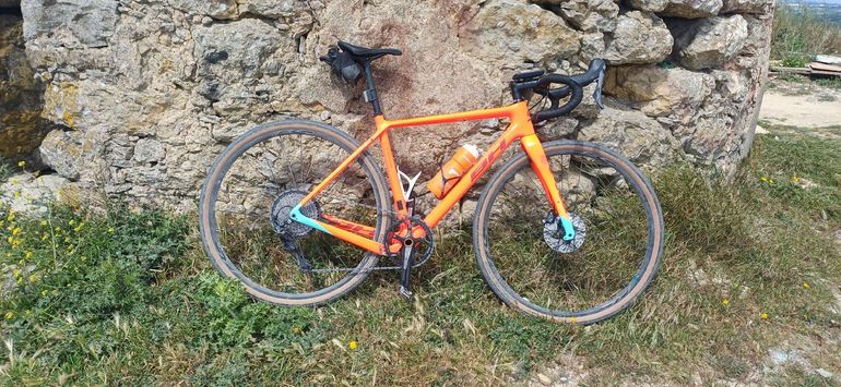 Used BH Bikes GRAVELX Shimano GRX 2023 Road & Gravel — image 1 of 4