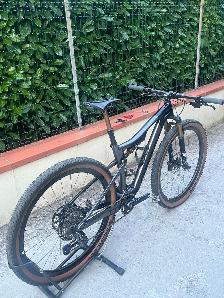Used Orbea OIZ M PRO 2022 2022 Mountainbike, Hellgrau, 29 — image 6 of 12
