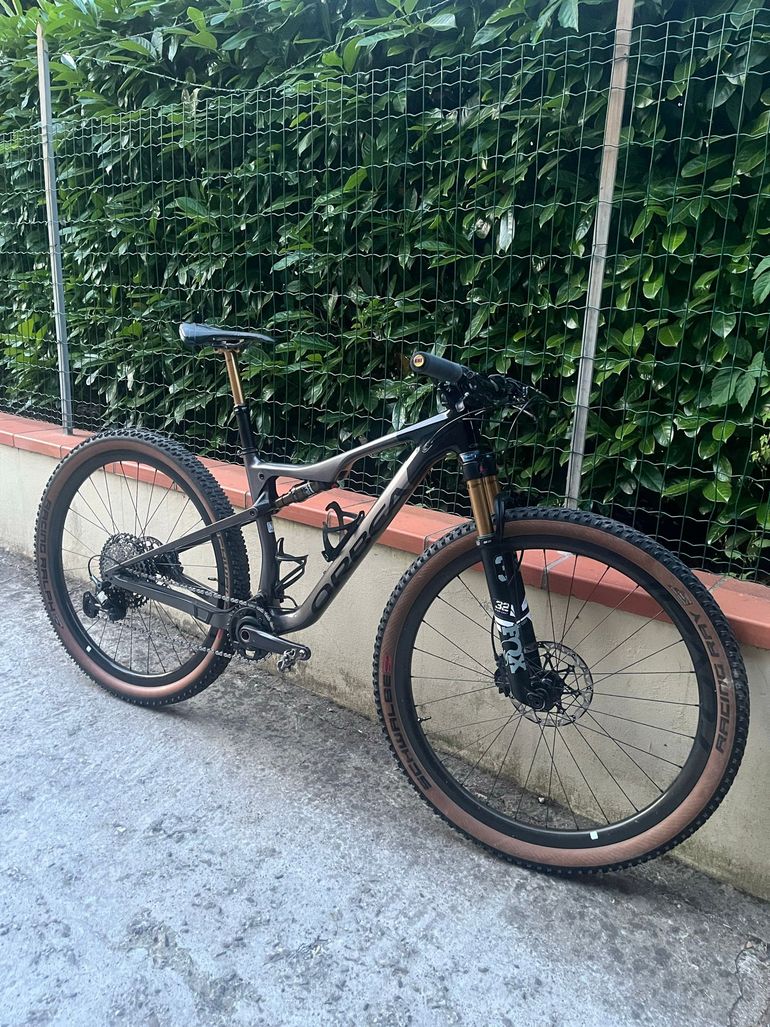 Used Orbea OIZ M PRO 2022 2022 Mountainbike, Hellgrau, 29 — image 3 of 12