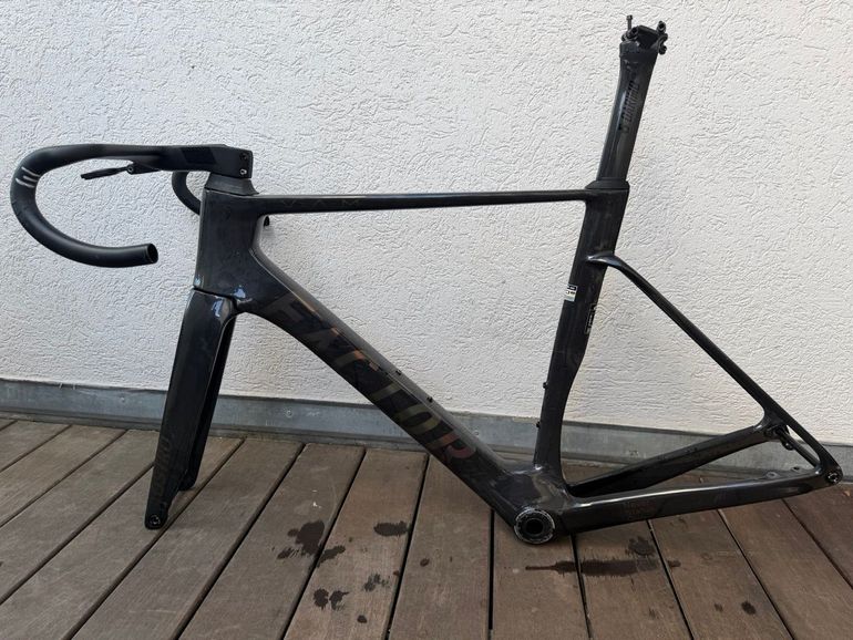Used Factor Ostro Frameset 2025 Road & Gravel — image 4 of 4