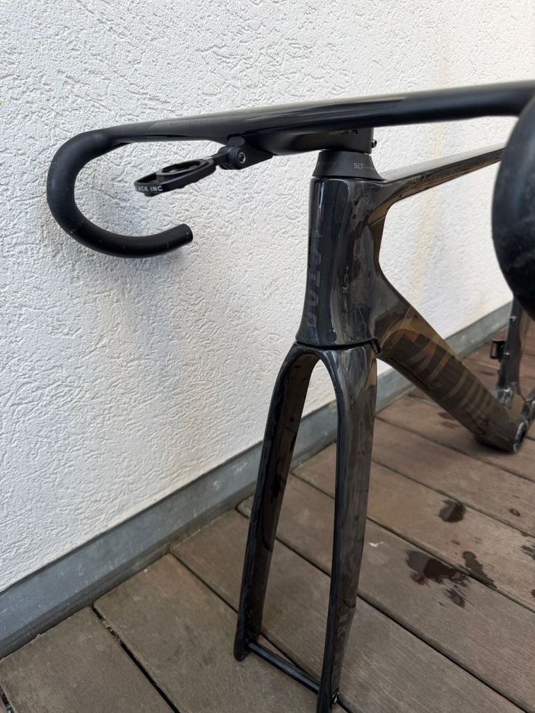 Used Factor Ostro Frameset 2025 Road & Gravel — image 3 of 4