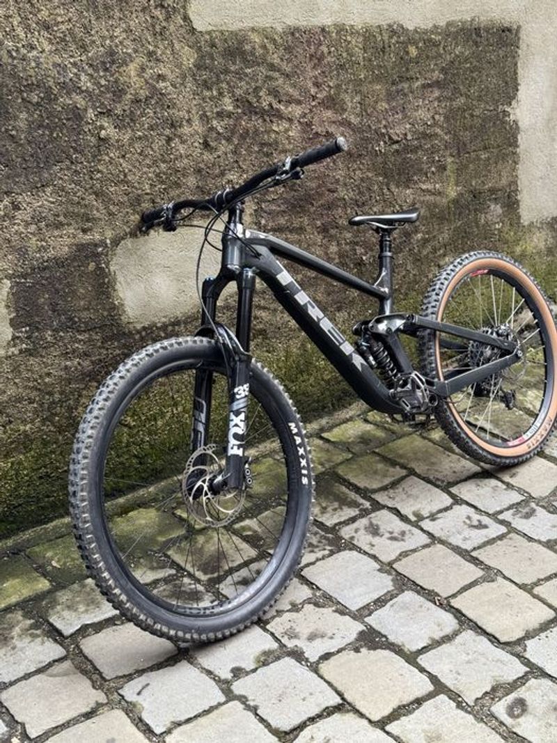 Käytetty Trek Slash 8 Gen 5 2022 2022 MTB