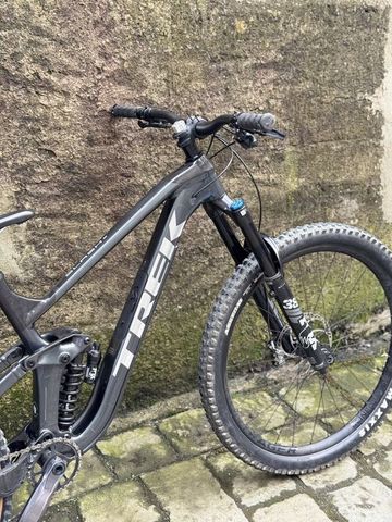 Brugt Trek Slash 8 Gen 5 2022 2022 Mountainbike — billede 5 af 8