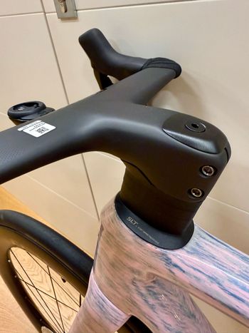Used Specialized S-Works Tarmac SL8 - Shimano Dura-Ace Di2 2026 2026 Road & Gravel, Purple — image 16 of 18