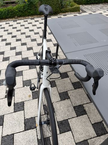 Używany Specialized Aethos Expert 2024 2024 Road & Gravel — zdjęcie 4 z 9