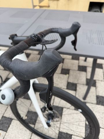 Używany Specialized Aethos Expert 2024 2024 Road & Gravel — zdjęcie 7 z 9