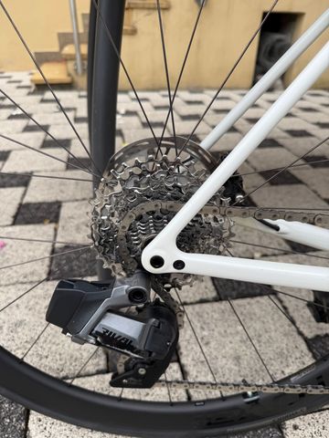 Używany Specialized Aethos Expert 2024 2024 Road & Gravel — zdjęcie 9 z 9