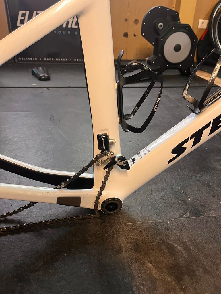 Used Stevens Arcalis Frameset 2025 Road & Gravel, Bianco — image 3 of 7