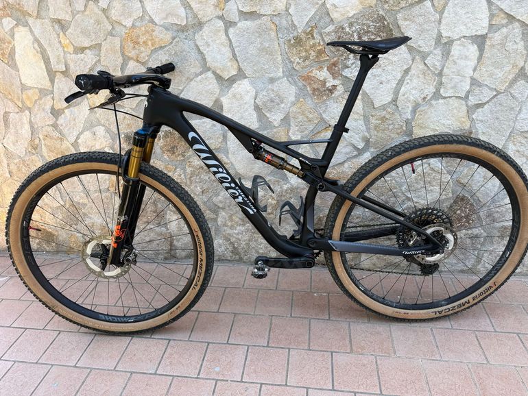Used Wilier URTA SLR SRAM EAGLE XX1 AXS 2023 2023 Mountainbike, Black, 29 — image 2 of 6