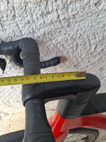 Used Scott Addict Shimano Ultegra Di2 2023 Road & Gravel, Red — image 6 of 7