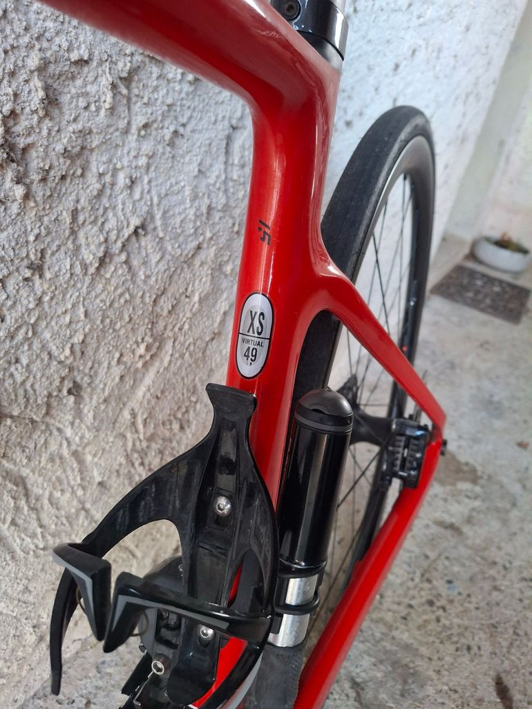 Used Scott Addict Shimano Ultegra Di2 2023 Road & Gravel, Red — image 5 of 7