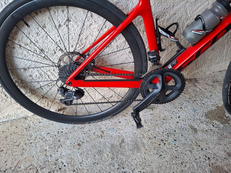 Used Scott Addict Shimano Ultegra Di2 2023 Road & Gravel, Red — image 2 of 7