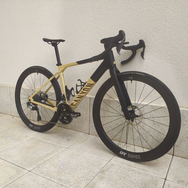 Used Canyon Grail CF SLX 8 Di2 2024 2024 Road & Gravel, Black — image 2 of 8