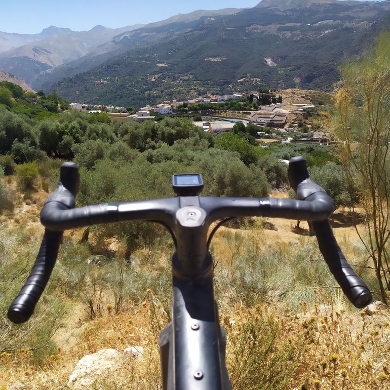 Used Canyon Grail CF SLX 8 Di2 2024 2024 Road & Gravel, Black — image 8 of 8