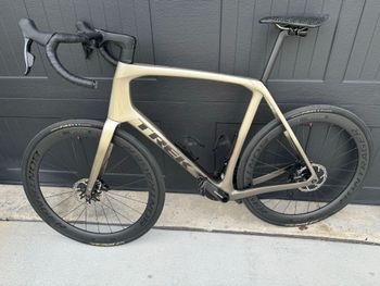 Used Trek Domane SLR 7 AXS Gen 4 2024 2024 Road & Gravel, Light Gray — image 2 of 6