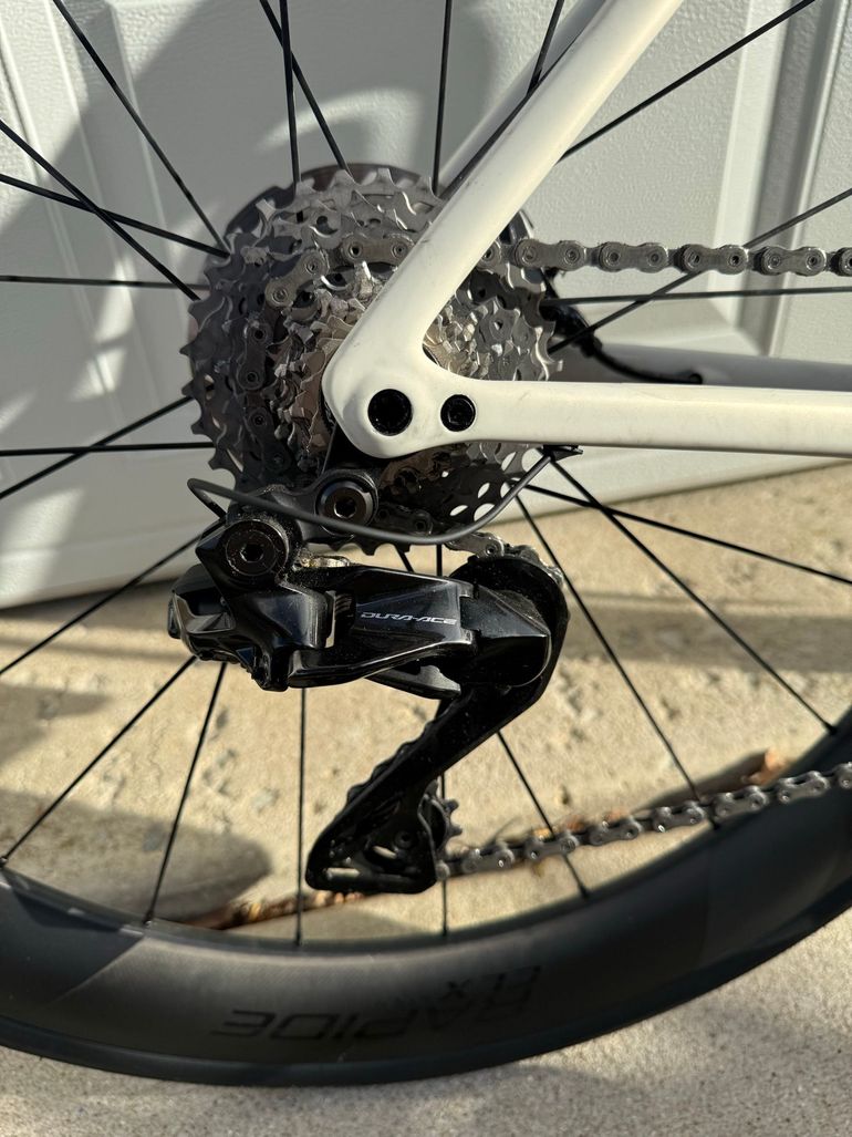 Used Specialized S-Works Tarmac SL8 - Shimano Dura-Ace Di2 2024 2024 Road & Gravel, White — image 4 of 6