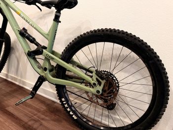Used Commencal CLASH ORIGIN 2022 2022 Mountainbike, Green — image 13 of 13
