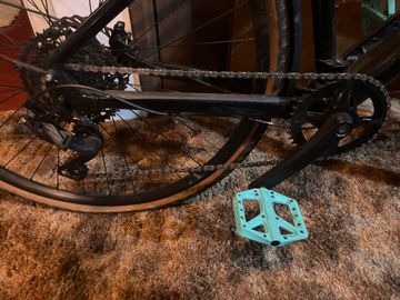 Used Specialized Sirrus X Microshift Advent 2023 Road & Gravel, Black — image 3 of 3