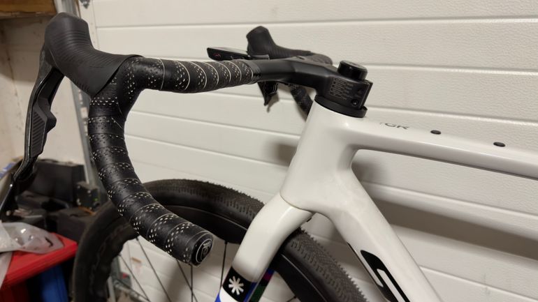 Used Scott Scott Addict RC 2025 Road & Gravel, Light Gray — image 7 of 7