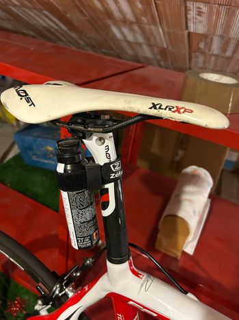 Used Pinarello PRINCE 2015 2015 Road & Gravel — image 6 of 7