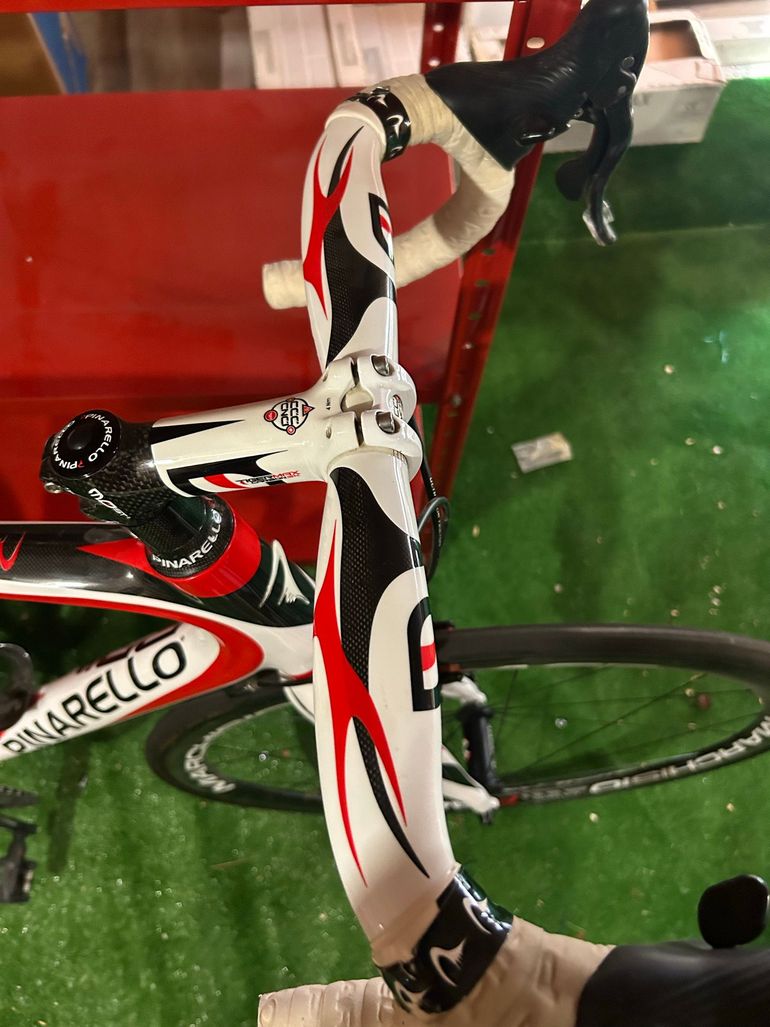 Used Pinarello PRINCE 2015 2015 Road & Gravel — image 5 of 7