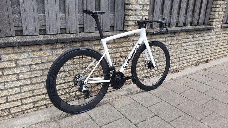 Used Specialized S-Works Tarmac SL8 - SRAM Red eTap AXS 2024 2024 Road & Gravel — image 2 of 10