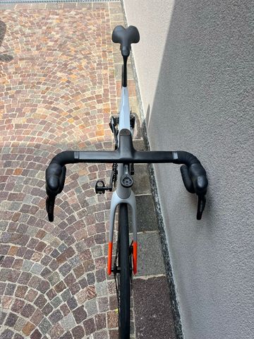 Used Canondale Custom Shimano 105 2025 Road & Gravel, Light Gray — image 2 of 6
