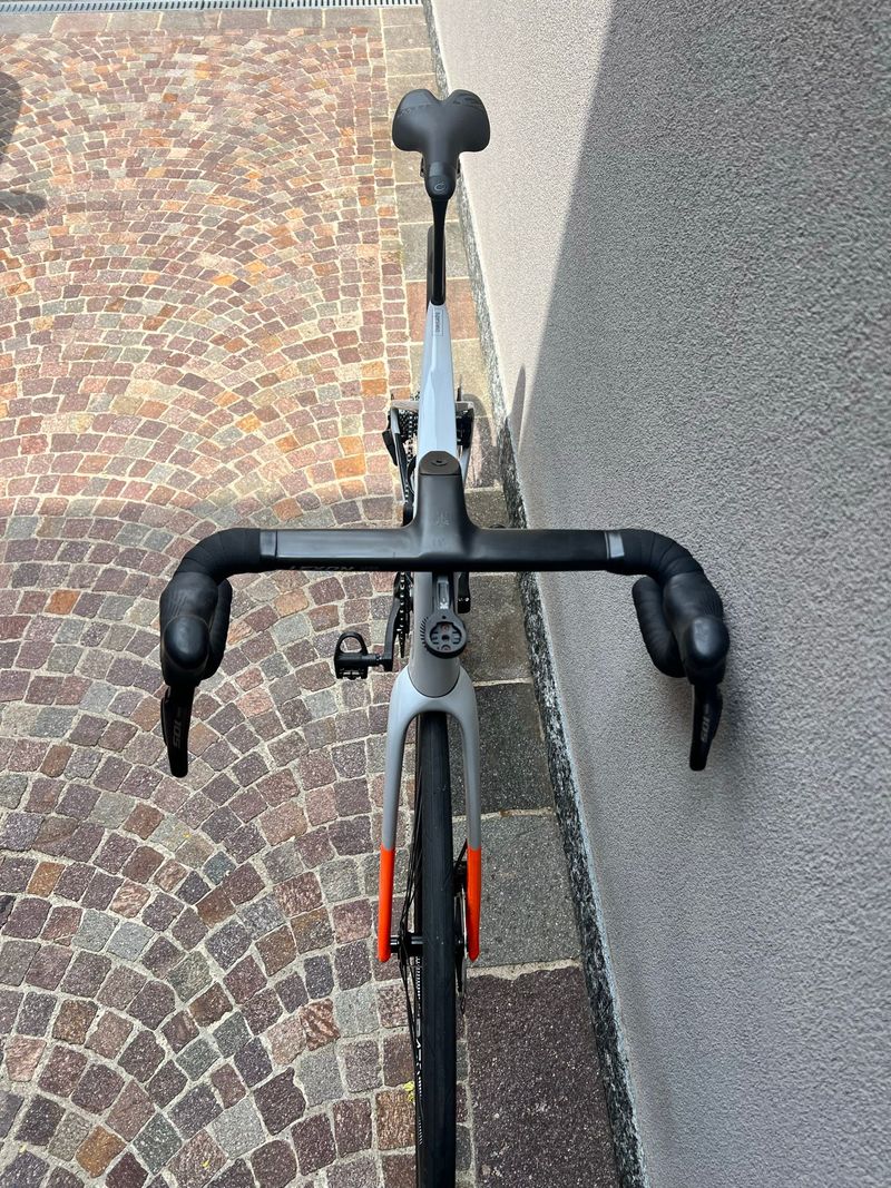 Used Canondale Custom Shimano 105 2025 Road & Gravel, Light Gray — image 2 of 6