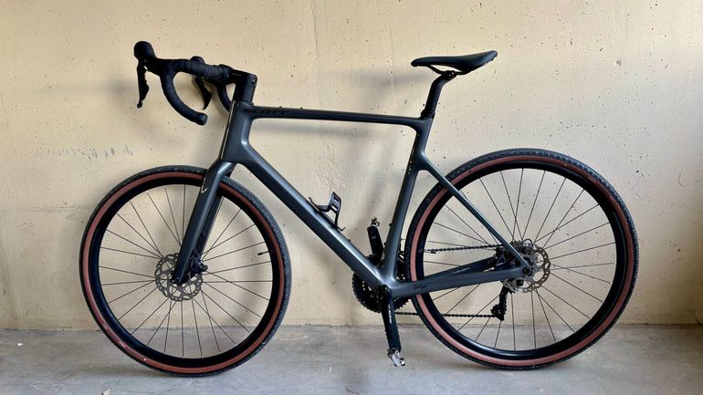Used Scott Metrix Shimano 105 2022 Road & Gravel, Light Gray — image 2 of 9