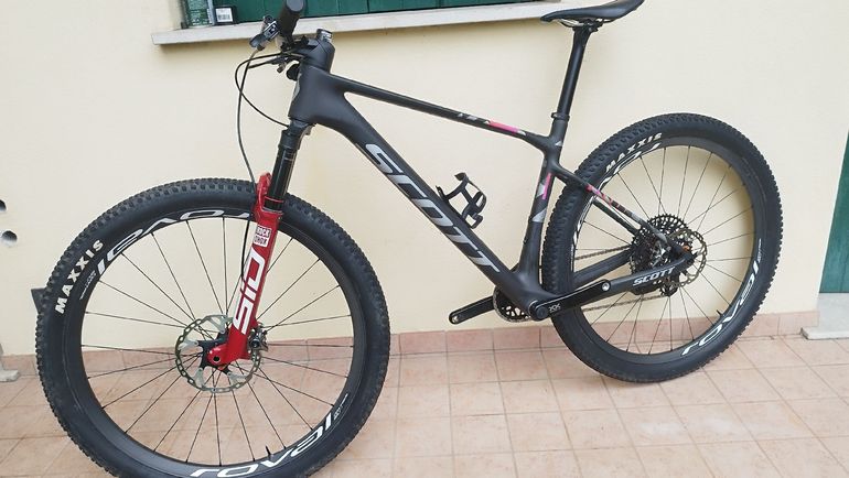 Used Scott Scale RC World Cup 2025 2025 Mountainbike — image 1 of 17