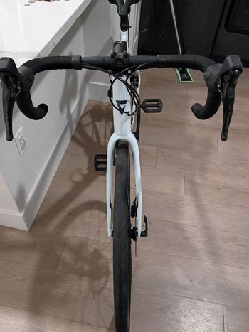 Used Giant Contend AR 3 2026 2026 Road & Gravel, White — image 4 of 4