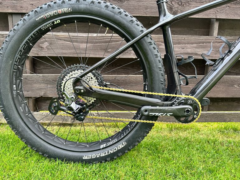 Used Specialized Fatboy Comp Carbon 2020 2020 Mountainbike — image 2 of 6
