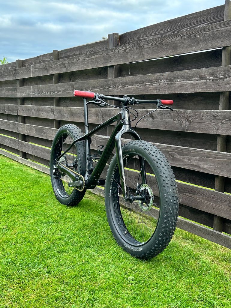 Used Specialized Fatboy Comp Carbon 2020 2020 Mountainbike — image 4 of 6
