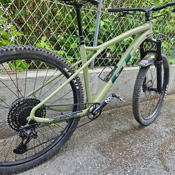Used GT Zaskar LT Expert 2022 2022 Mountainbike, Green, 29 — image 4 of 6