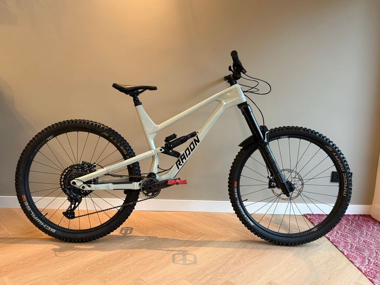 Used Radon SWOOP 9.0 2024 2024 Mountainbike, White, 29 — image 1 of 10