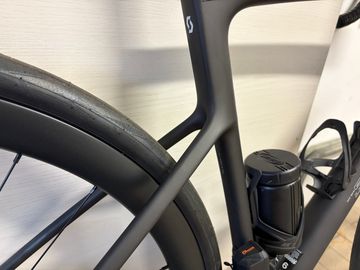 Used Scott Addict 30 2026 2026 Road & Gravel, Black — image 3 of 12
