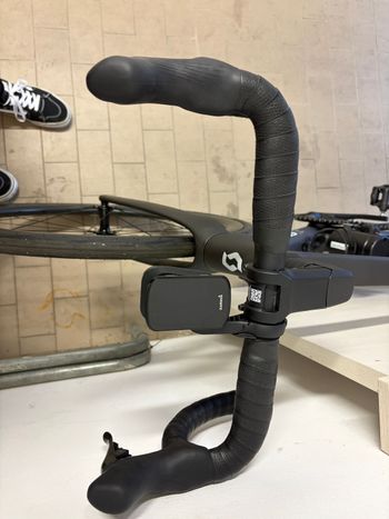 Used Scott Addict 30 2026 2026 Road & Gravel, Black — image 5 of 12