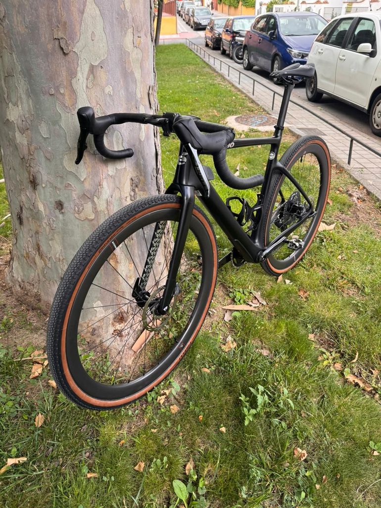 Used Cervélo Áspero 5 SRAM Force XPLR ETap AXS 2024 2024 Road & Gravel, Black — image 4 of 8