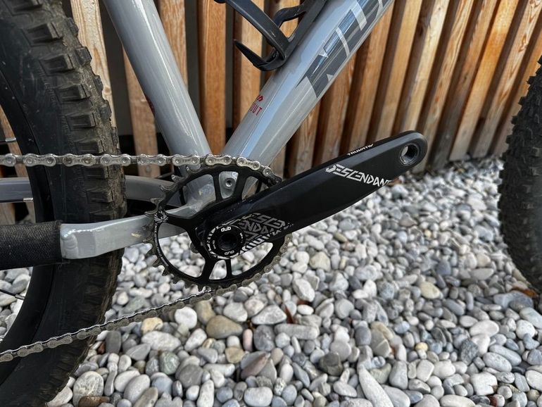 Used Nukeproof Scout V2 275 (L) - Custom Build - Fox 36 Factory, Hope, Magura MT7 2021 Mountainbike — image 3 of 19