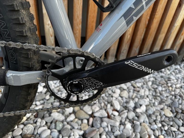 Used Nukeproof Scout V2 275 (L) - Custom Build - Fox 36 Factory, Hope, Magura MT7 2021 Mountainbike — image 13 of 19