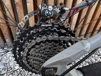 Used Nukeproof Scout V2 275 (L) - Custom Build - Fox 36 Factory, Hope, Magura MT7 2021 Mountainbike — image 14 of 19