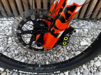 Used Nukeproof Scout V2 275 (L) - Custom Build - Fox 36 Factory, Hope, Magura MT7 2021 Mountainbike — image 15 of 19