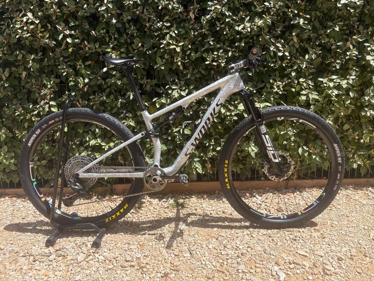 Used Specialized S-Works Epic 8 Frameset - SRAM RockShox SIDLuxe Ultimate 2026 2026 Mountainbike — image 14 of 23