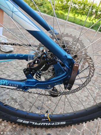 Used Silverback Splash Elite 2023 2023 Mountainbike, Blue, 29, 27.5 — image 4 of 6