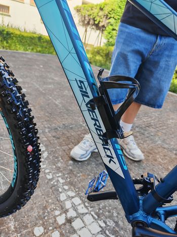 Used Silverback Splash Elite 2023 2023 Mountainbike, Blue, 29, 27.5 — image 6 of 6